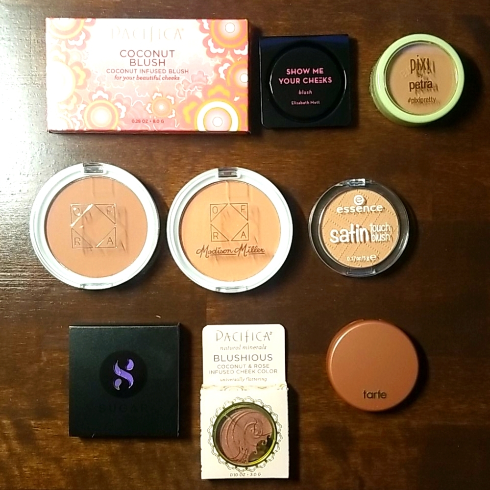 Blush Sample Lot